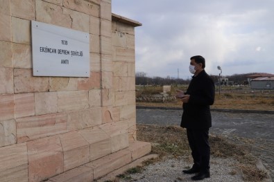Aksun'dan Deprem Şehitliği Anıtına Ziyaret