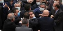 ENGİN ÖZKOÇ - CHP'li Özkoç'un provokasyonu ortalığı karıştırdı! Meclis'te yumruklar havada uçuştu