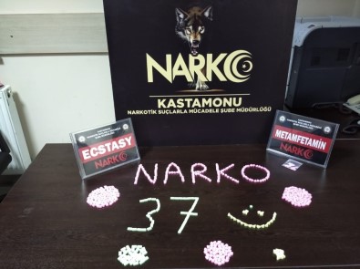 Yılbaşında Satışı Sunulmak Üzere İstanbul'dan Uyuşturucu Getiren 3 Şüpheli Yakalandı