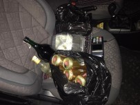 Ticari Takside İçki Satarken Yakalandılar