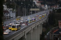 15 Temmuz Şehitler Köprüsü'ndeki Kaza Trafiği Felç Etti