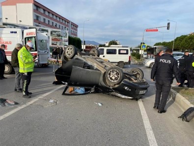 Samsun'da Otomobil Takla Attı Açıklaması 2 Yaralı