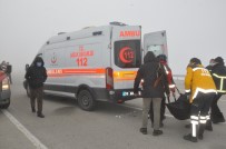 Yolcu Minibüsüyle Tır Çarpıştı Açıklaması 4 Ölü, 5 Yaralı