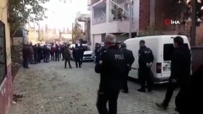 Gaziantep'te Bir Kişi Rehin Aldığı Annesini Öldürdü