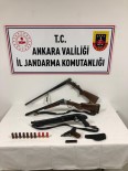 Ankara'da Jandarma Bir Kişiyi 4 Adet Ruhsatsız Silahla Yakaladı