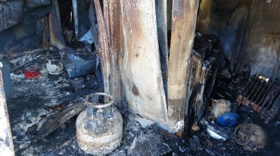 Çanakkale'de Konteyner Ev Yangını Açıklaması 1 Ölü