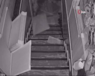 Deprem Çevre İllerde De Hissedildi