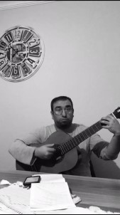 Pandemiden Sorumlu Hekimden Şarkılı Uyarı