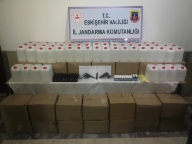Eskişehir'de Kaçak Alkol Operasyonu Açıklaması 2 Gözaltı