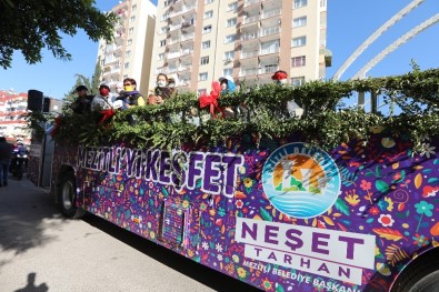 Mezitli Belediyesinden 65 Yaş Üstü Vatandaşlara Şehir Turu