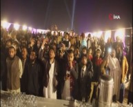 Pakistan'da Yeni Yıla Coşkulu Karşılama