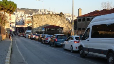 Sinop'ta Trafikte Yılbaşı Yoğunluğu