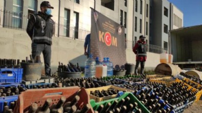 Yılbaşı öncesi sahte içki operasyonu! Tam 10 ton...