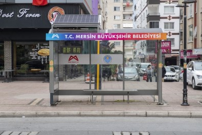 Mersin'de 51 Noktaya 'Akıllı Durak Sistemi' Yerleştirildi