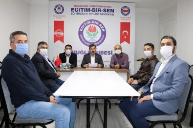 Okul Müdürüne Bıçaklı Saldırıya Kınama