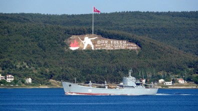 Rus savaş gemileri Akdeniz'e iniyor

