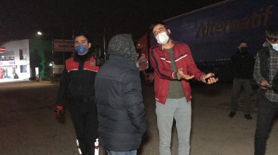 İzmir'de Geçerli İzin Kağıdı İle Düzce'ye Geldiler Cezayı Yediler