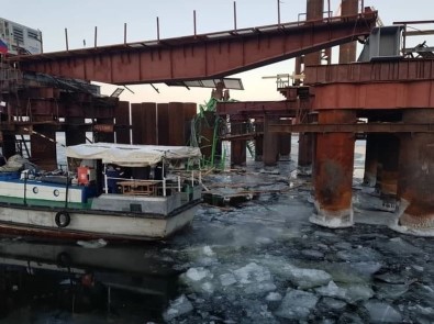 Rusya'da Vinç Çöktü Açıklaması 2 Ölü