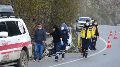 Takla Attığı Araçtan Burnu Bile Kanamadan Kurtuldu