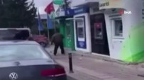 Beykoz'da ATM'lere Saldırdı, Çekiç İle Tek Tek Kırdı Haberi