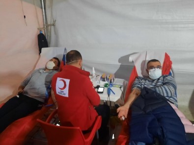 Kan Bağışına Yoğun İlgi