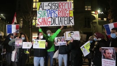 Paris'te Mısır Cumhurbaşkanı Es-Sisi'nin Kırmızı Halılarla Karşılanması Protesto Edildi