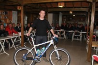 KARNE HEDİYESİ - Atilla Atay, Mersin'de Bisiklet Tutkunlarıyla Bir Araya Geldi