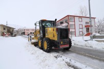 Erzincan'da Kar Ve Tipiden Kapanan Yollar Açılıyor Haberi
