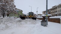 HÜSEYIN DOĞAN - Karlıova'da Karla Mücadele