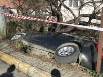 OTOMATİK VİTES - (Özel) Eyüpsultan'da İlginç Kaza, Görenler Döndü Bir Daha Baktı