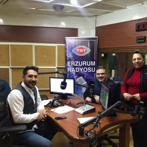 Rektör Çomaklı TRT Erzurum Radyosunun Canlı Yayın Konuğu Oldu