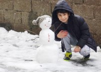 BAYRAMBAŞı - Silvan'da 25 Köy Yolu Kardan Ulaşıma Kapandı