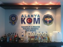 KAÇAK İÇKİ - Alanya'da İki Otele Kaçak İçki Baskını