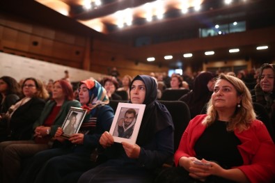 Bursa'da Çocukları Dağa Kaçırılan Annelerle Şehit Yakınları Bir Araya Geldi