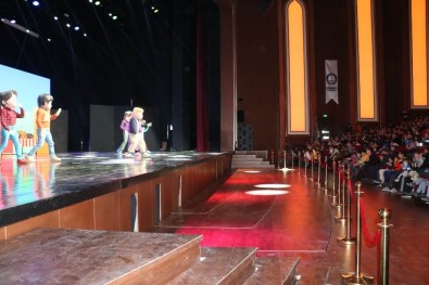 Şahinbey Belediyesi Rafadan Tayfa Müzikalini Çocuklarla Buluşturdu