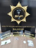 UYUŞTURUCU MADDE - Uyuşturucu Tacirleri Kıskıvrak Yakalandı