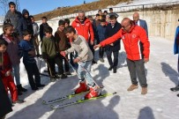 Öğrencilere Kayak Malzemesi Dağıtımı Haberi