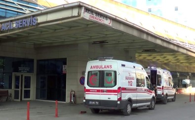 Siirt'te Araç Şarampole Yuvarlandı Açıklaması3 Yaralı