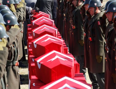 Suriye İdlib'de 33 şehit, 32 yaralı