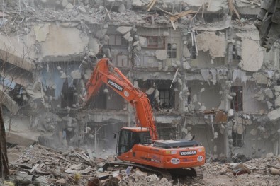 Deprem Bölgesinde Görev Yapan Personele Aylık 693 TL Tazminat