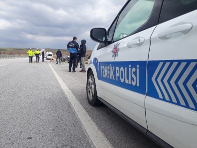 Edirne'de Trafik Kazası Açıklaması 1 Ölü, 2 Yaralı