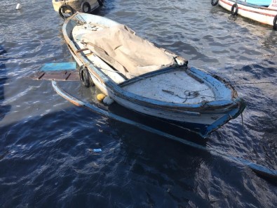 Kuşadası'nda 2 Balıkçı Teknesi Battı