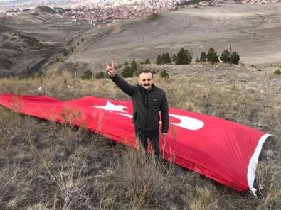 Sungurlu'da Manastır Tepesine Türk Bayrağı
