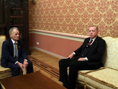 Cumhurbaşkanı Erdoğan, Kırım Tatarlarının Lideri Kırımoğlu'nu Kabul Etti