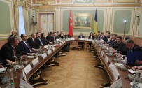 RESMİ KARŞILAMA - Cumhurbaşkanı Erdoğan Ve Ukraynalı Mevkidaşı Heyetlerarası Görüşmeye Başkanlık Etti