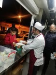 MEHMET HILMI GÜLER - Deprem Mutfak Tırı 18 Bin Kişiye Yemek Dağıttı