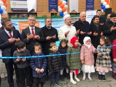 Diyanet İşleri Başkanı Erbaş, Üsküdar'da Kur'an Kursu Açılışına Katıldı