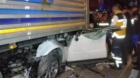Samsun'da Aracıyla Tırın Altına Giren İş Adamı Ağır Yaralandı