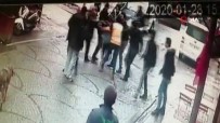 Tuzla'da İki Gencin Sokak Ortasındaki Kavgası Kamerada