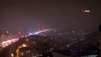 İstanbul'da Sis Etkili Oluyor